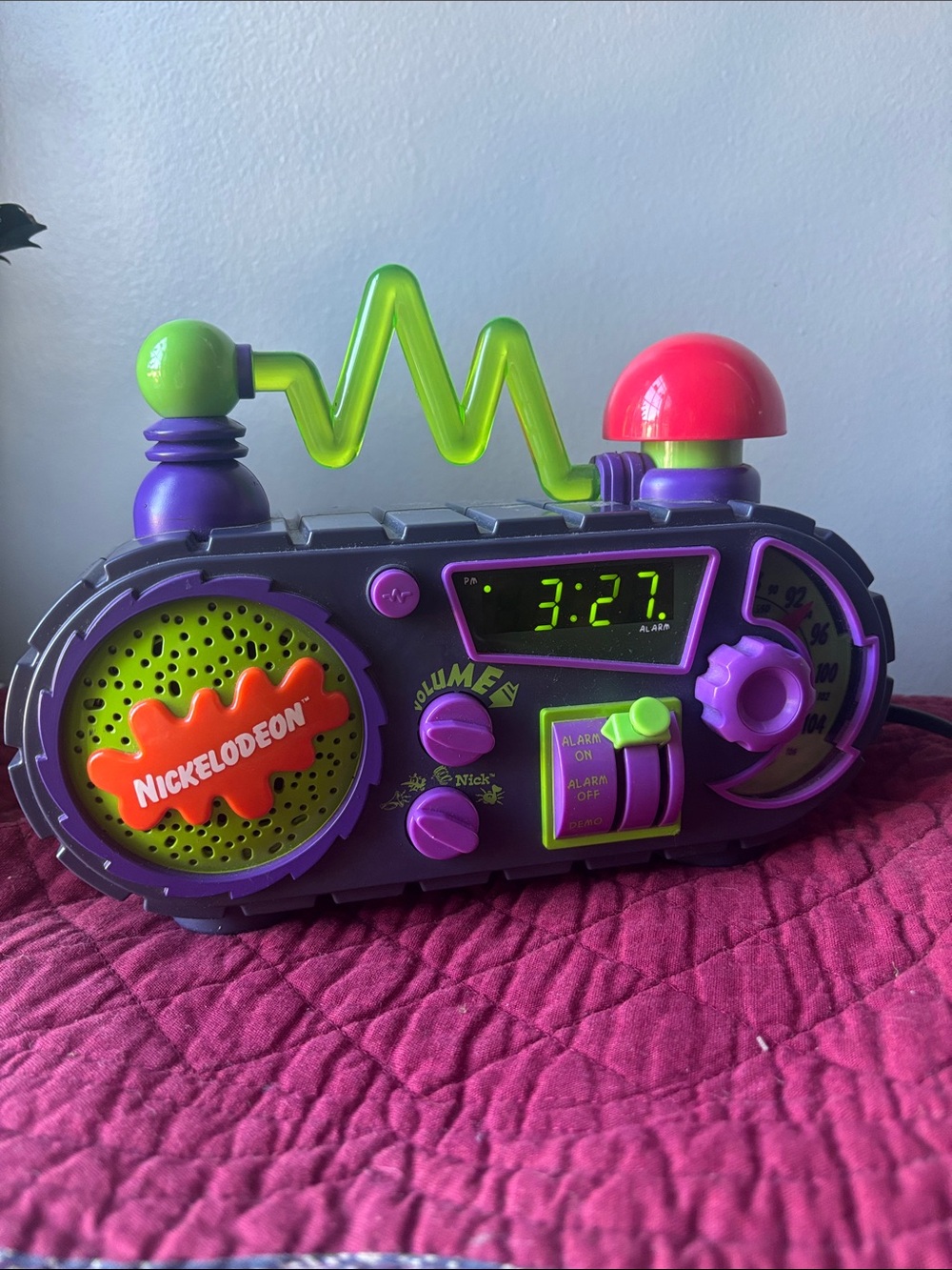 Vintage 1995 Nickelodeon Time Blaster Rise and Slime Alarm Clock Radio-It Works